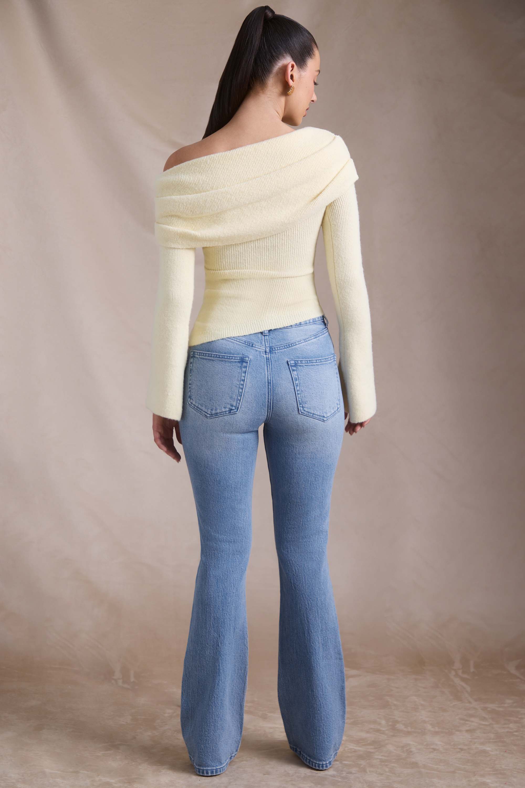 Jacey-High-Rise Flared Jeans in Vintage Wash