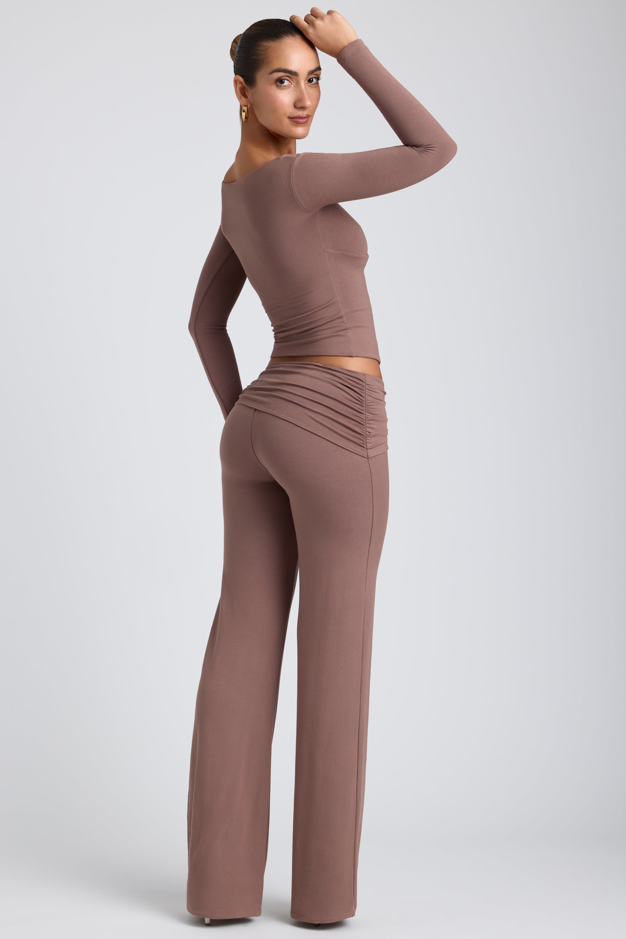 Katya-Mid-Rise Straight-Leg Trousers in Taupe