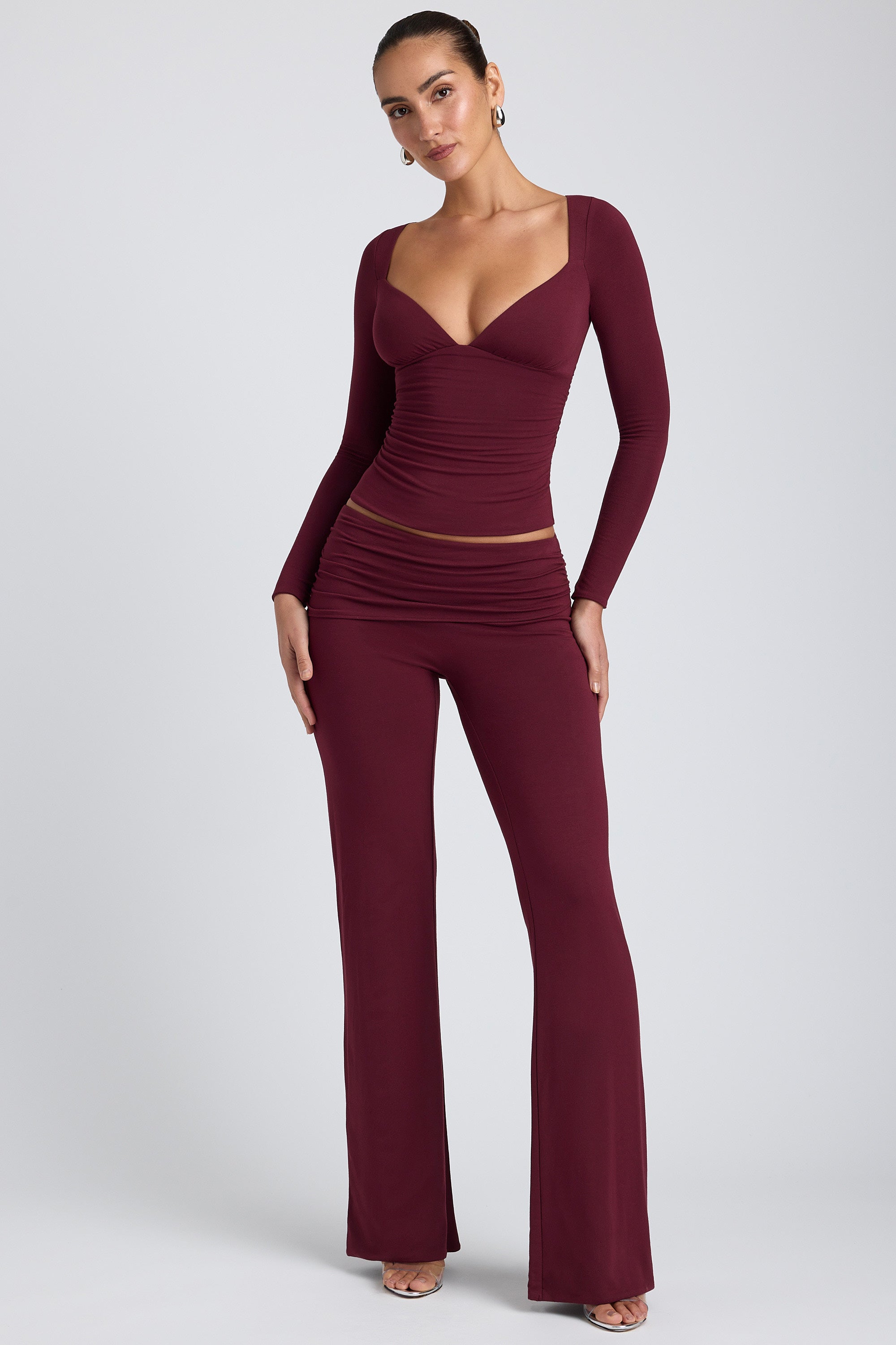 Katya-Mid-Rise Straight-Leg Trousers in Plum