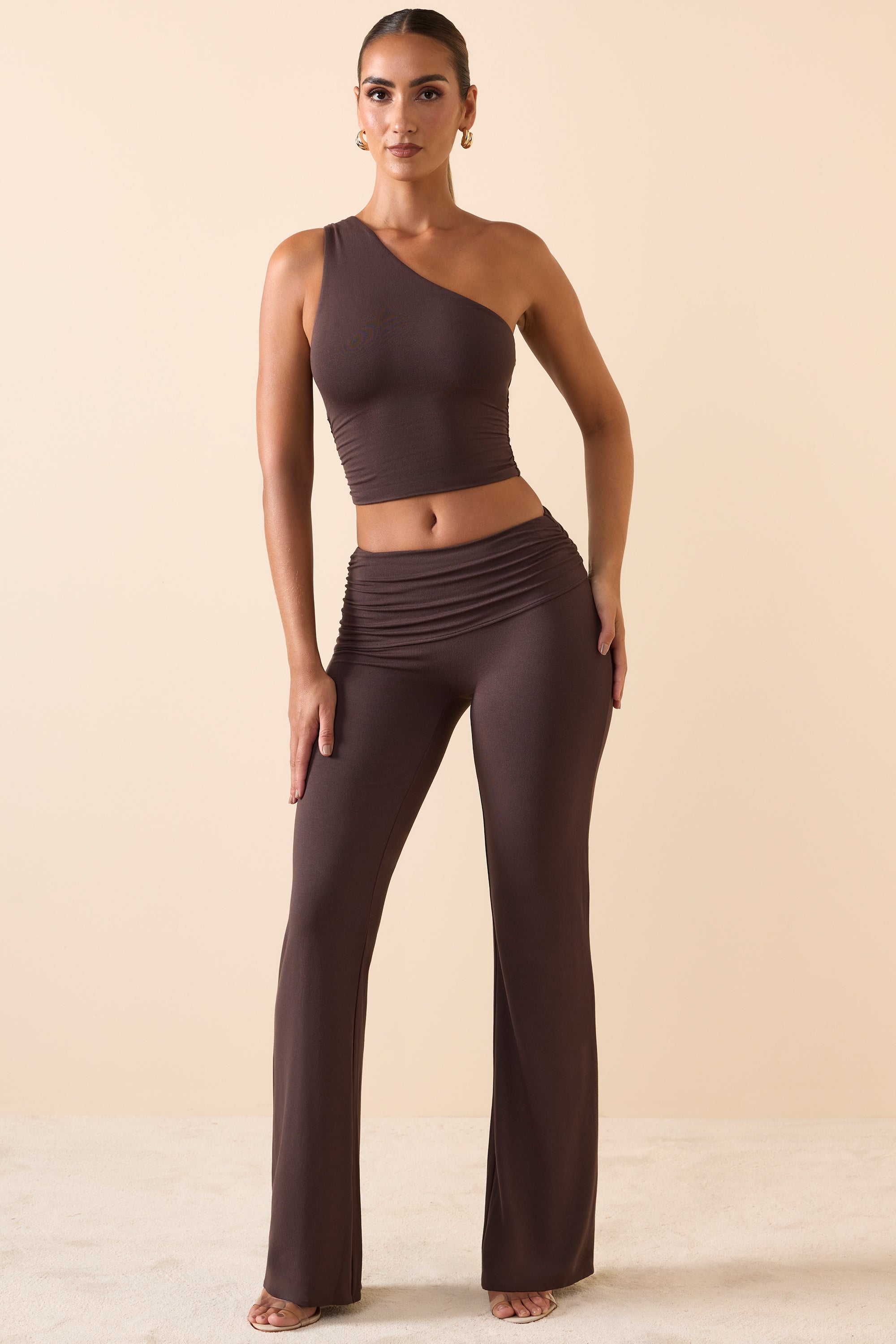 Katya-Mid-Rise Straight-Leg Trousers in Chocolate Brown