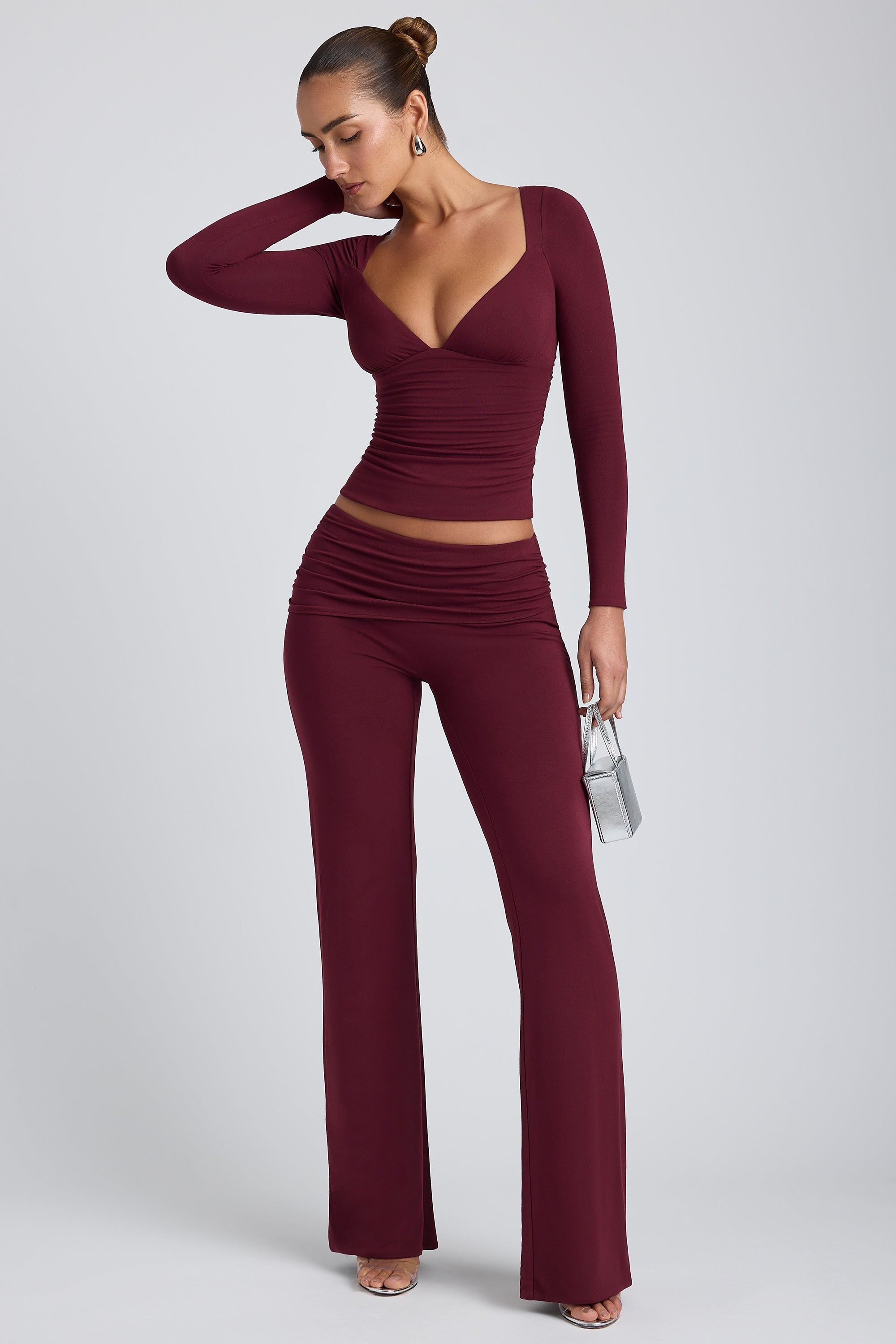 Katya-Mid-Rise Straight-Leg Trousers in Plum